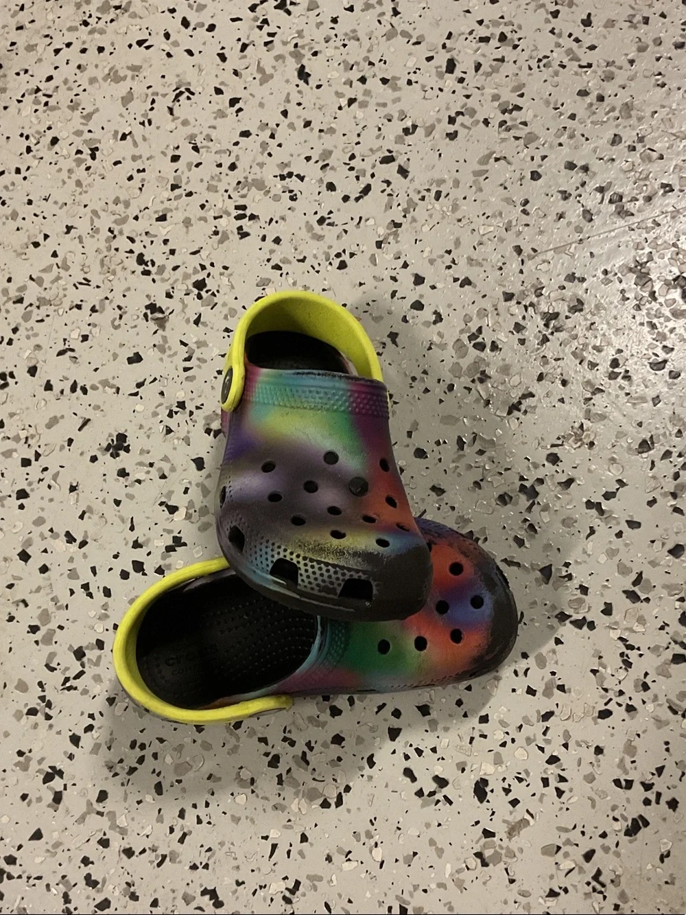 CROCS Kids Tie-Dye Clogs with Yellow Strap 0561